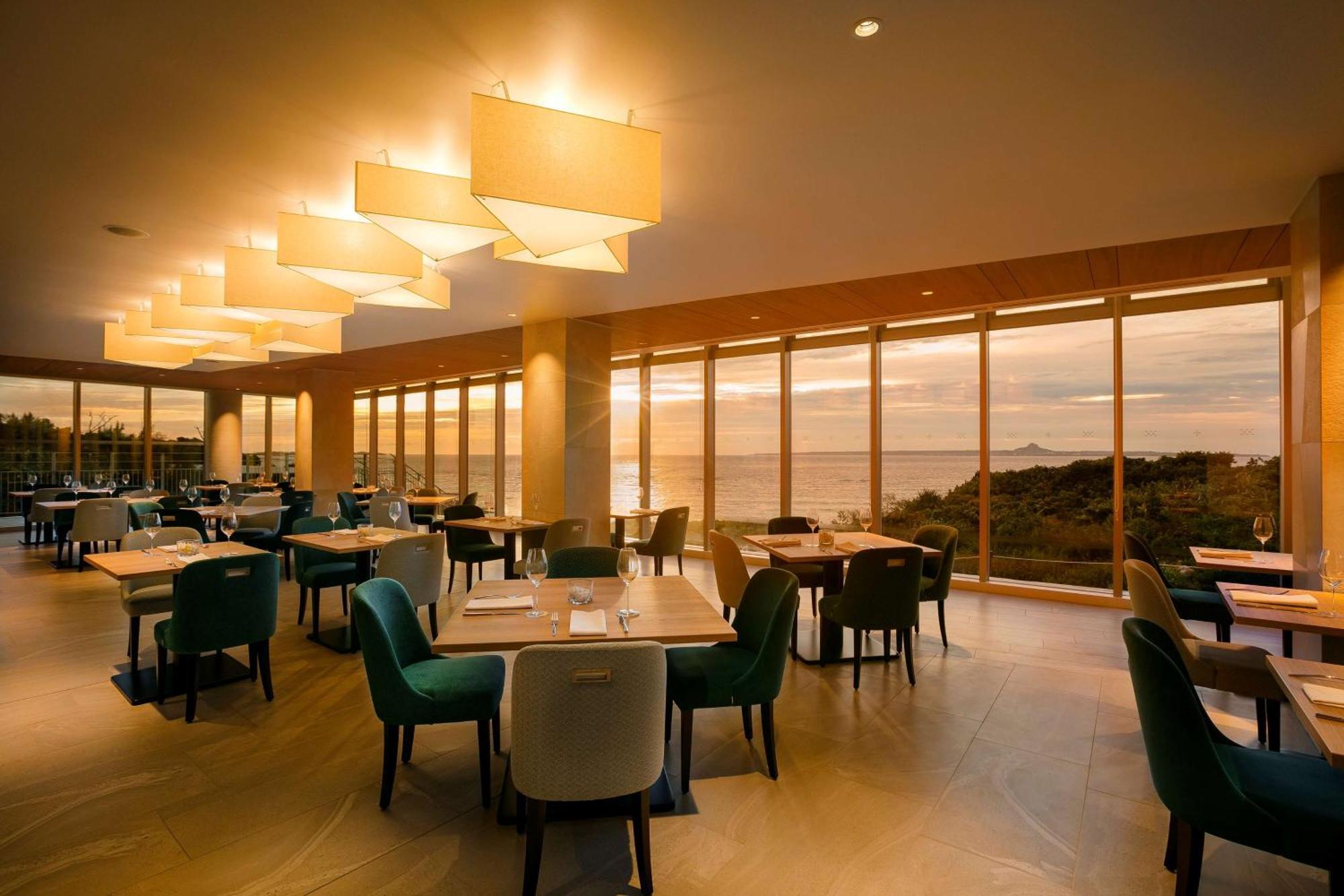 Hilton Club The Beach Resort Sesoko Motobu Bagian luar foto